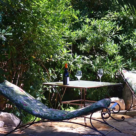 Semesterbostad Maison De Proche De La Bergerie Hyères