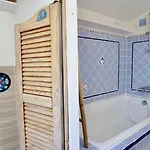 Maison De Proche De La Bergerie 度假居