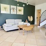 Maison De Proche De La Bergerie 度假居 *