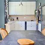 度假居 Maison De Proche De La Bergerie 耶尔