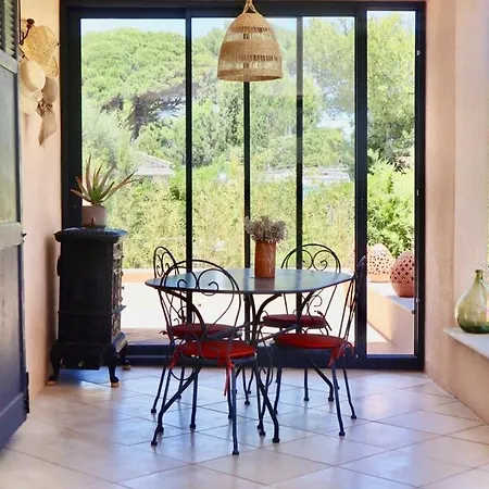 Holiday home Maison De Proche De La Bergerie Hyeres