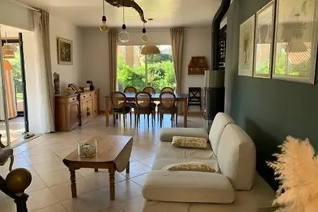 Maison De Proche De La Bergerie Будинок відпочинку *
