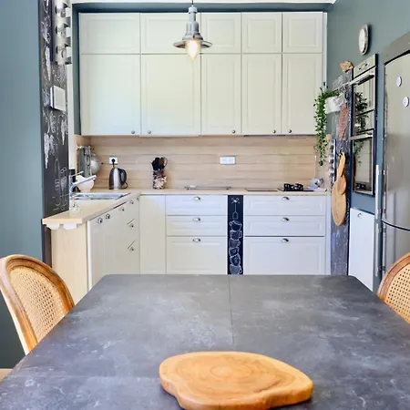 Holiday home Maison De Proche De La Bergerie Hyeres