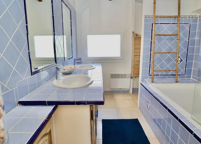 Holiday home Maison De Proche De La Bergerie *